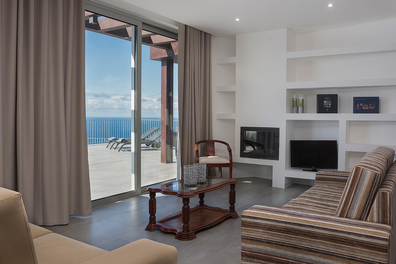 Ourmadeira - Cliffscape, Panoramic Seaviews Villa Estreito Da Calheta Kültér fotó